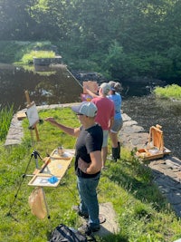 Diana K Gibson teaching an oil painting Plein Air oil painting class 